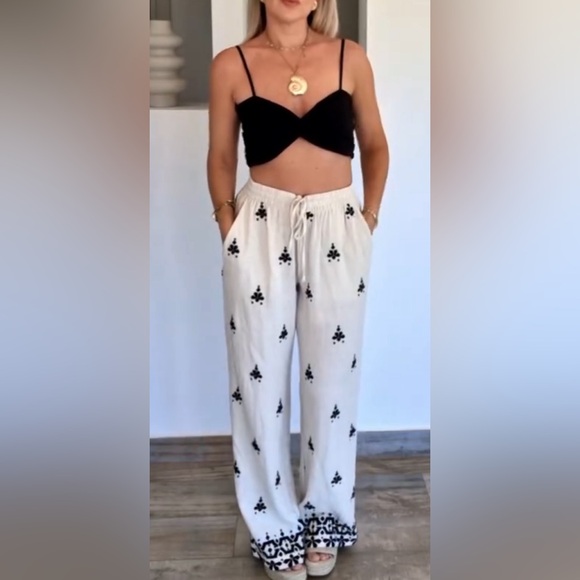 Zara EMBROIDERED WIDE LEG PANTS - Picture 1 of 15
